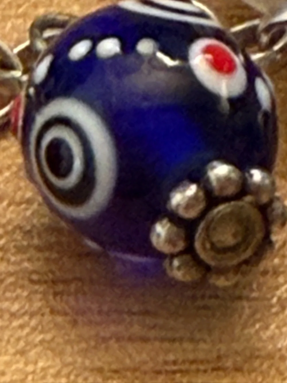 Amazing sterling silver art glass charm bracelet - Picture 5 of 12